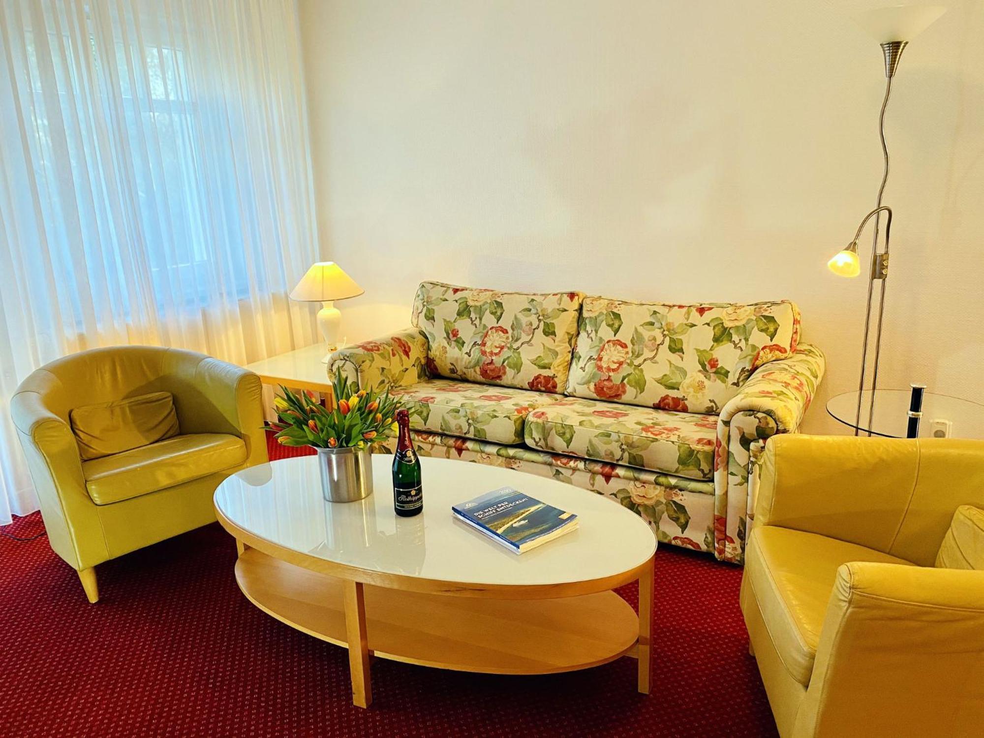 Haus Kastell - Suite Strandglück Ostseebad Heringsdorf Exterior foto